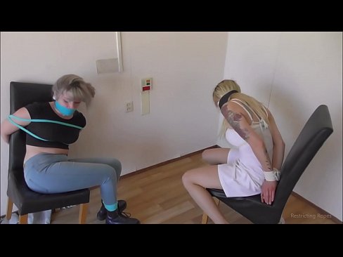 ❤️ Toksomaniulo / ligita kaj buŝoŝtopita / junulino en mizero ☑ Porno ĉe eo.xxxifuck.ru ❌️❤